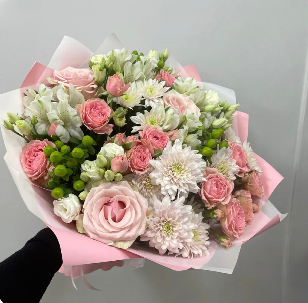 Pink and light shades of Flowers- Best Seller- same day delivery in San Diego ￼